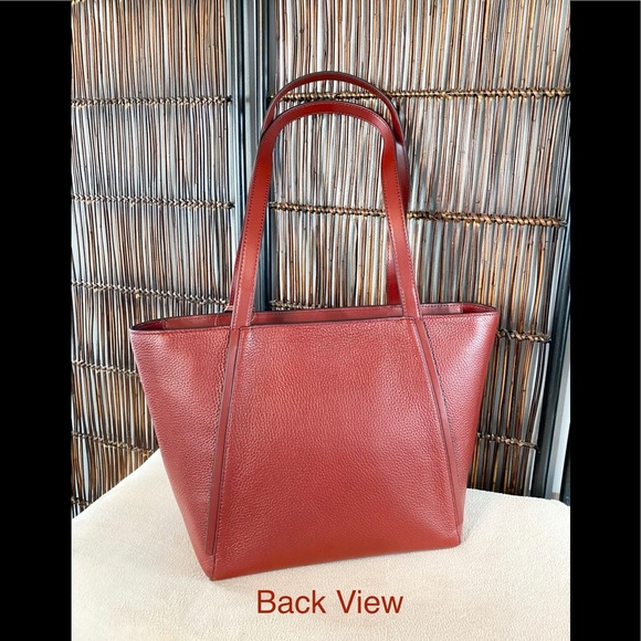 Michael Kors Bag, NEW, gorgeous soft leather bag, Michael Kors roomy & spacious - Picture 10 of 16